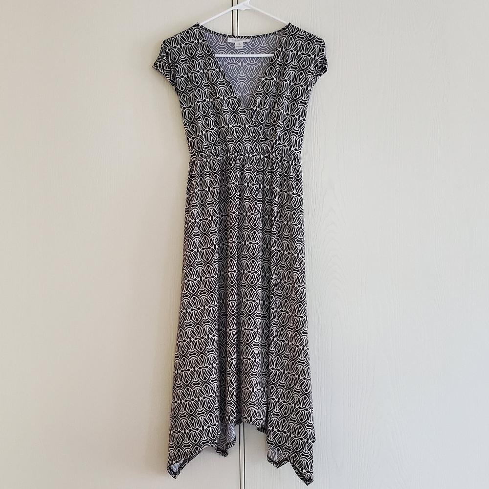 Motherhood Maternity black and white dress